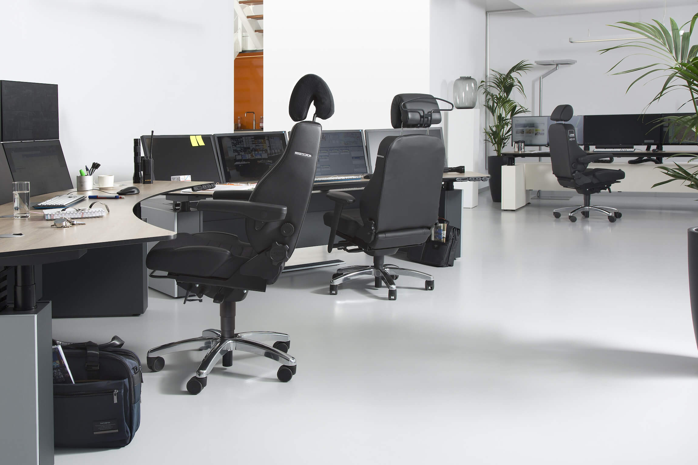 24/7 office chairs comfortably