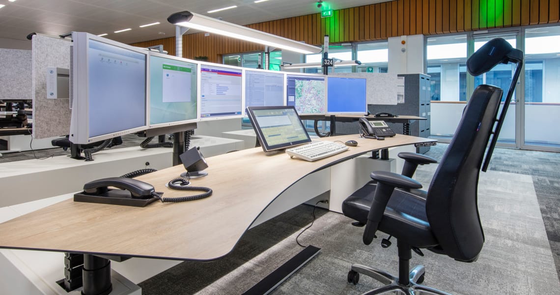 Communication centre desk